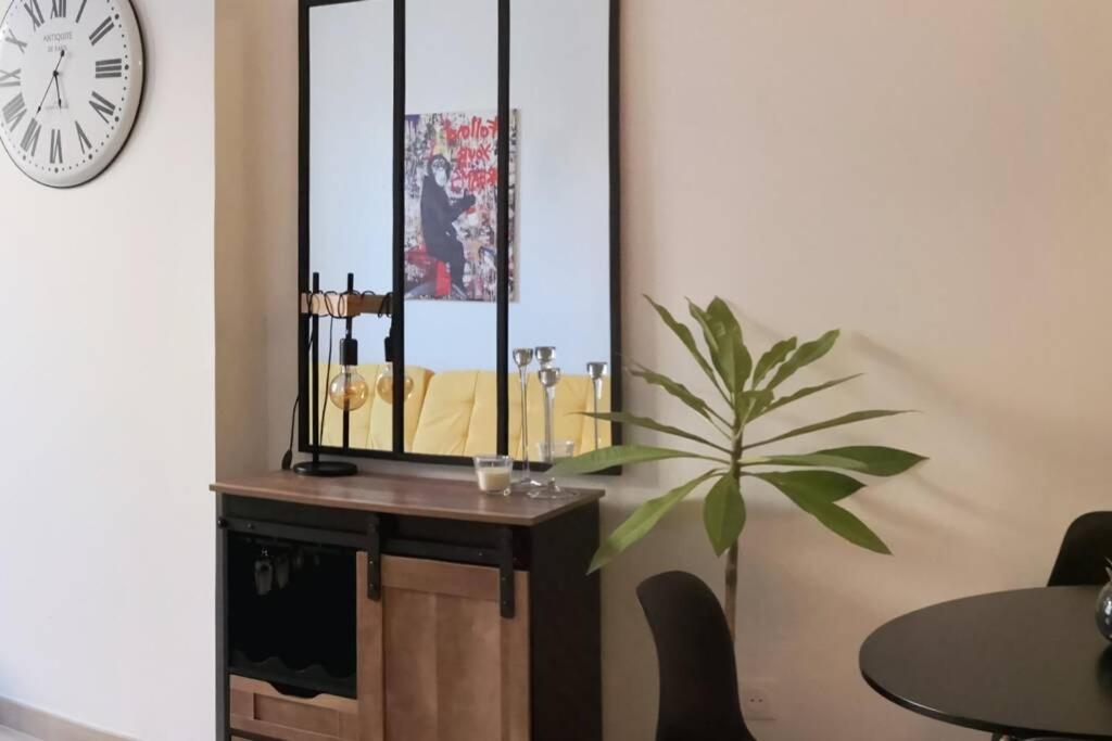 60M² Avec Vue Sur Le Vieux Port... Apartamento Marselha Exterior foto